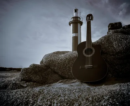 Guitare et phare — cours de guitare à domicile en Finistère Sud